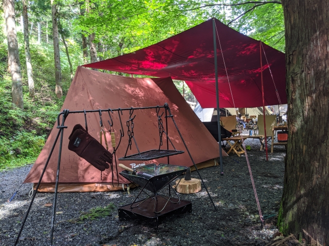 梅雨のキャンプにオススメ！！！　あると便利なテント用『防水スプレー』